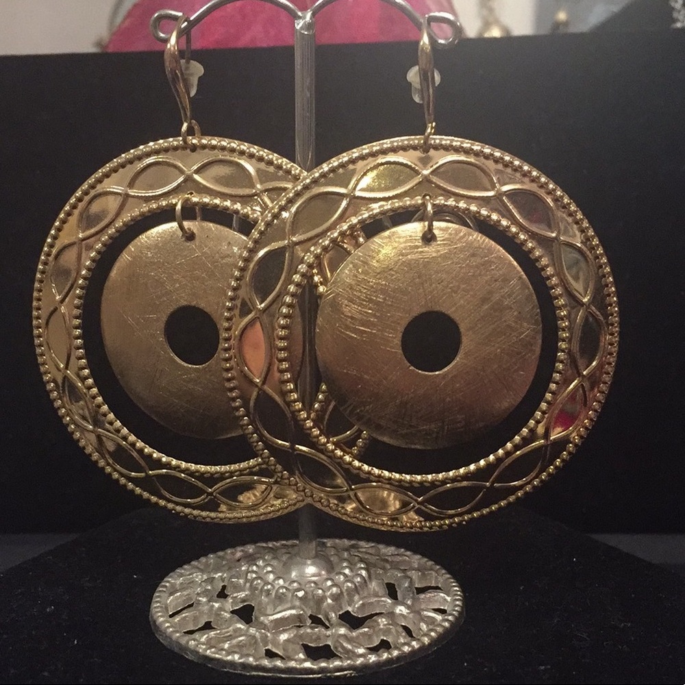🛍️2 for $35🛍️💕HOST PICK💕NWT Gold bronze dangling earrings